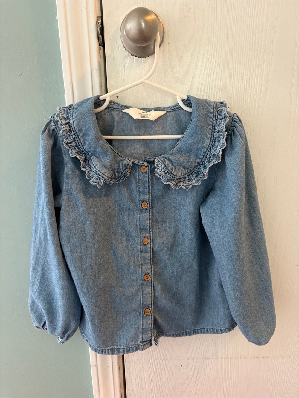 H&M Light Blue Denim Shirt with Lace Collar - 6/7